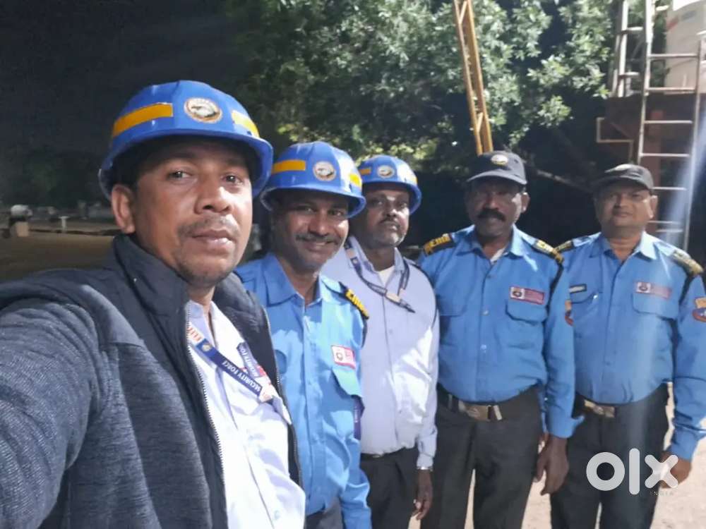 సెక్యూరిటీ గార్డ్స్ కావలెను.