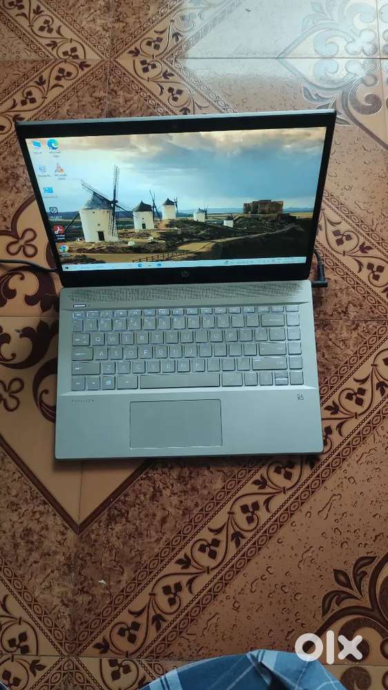 Hp 14 inches  laptop i5 10 th gen 8gb ram 512 gb ssd windows 10