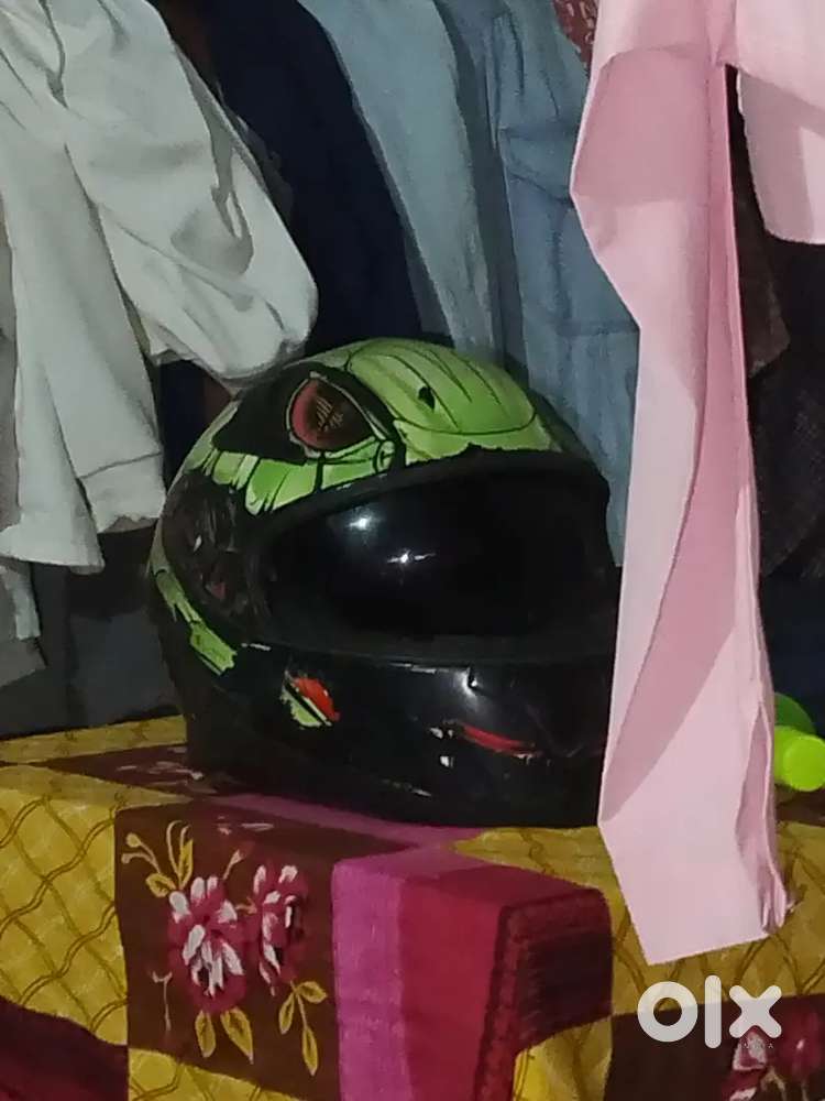 Axor Venom helmet