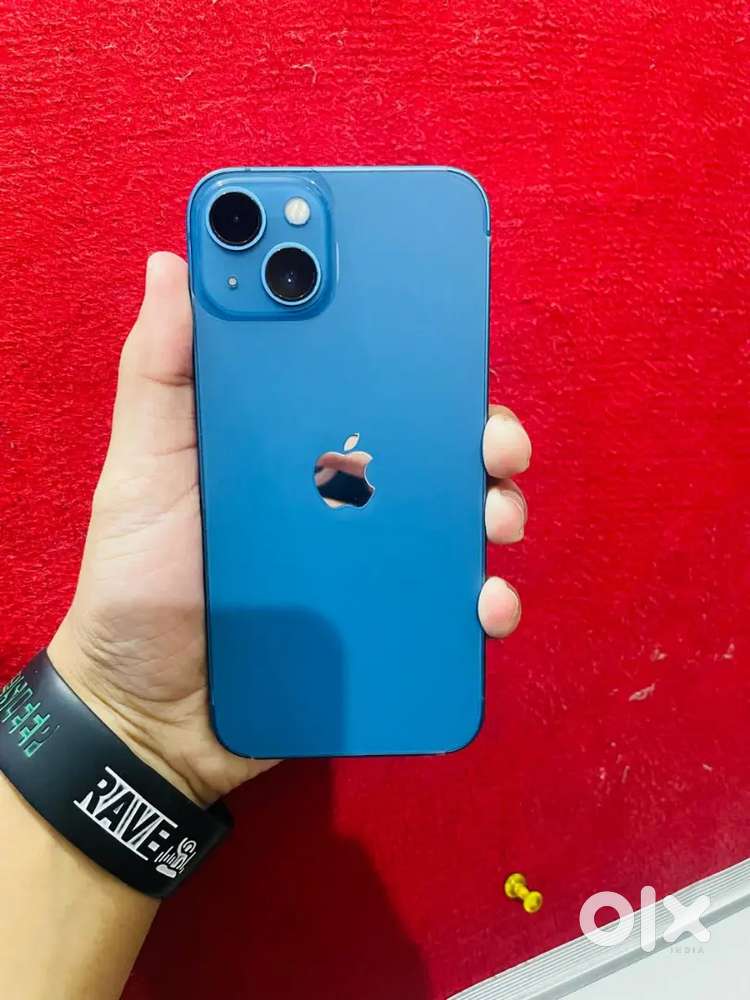 Selling my 5 month old iphone 13 with bill and Box.