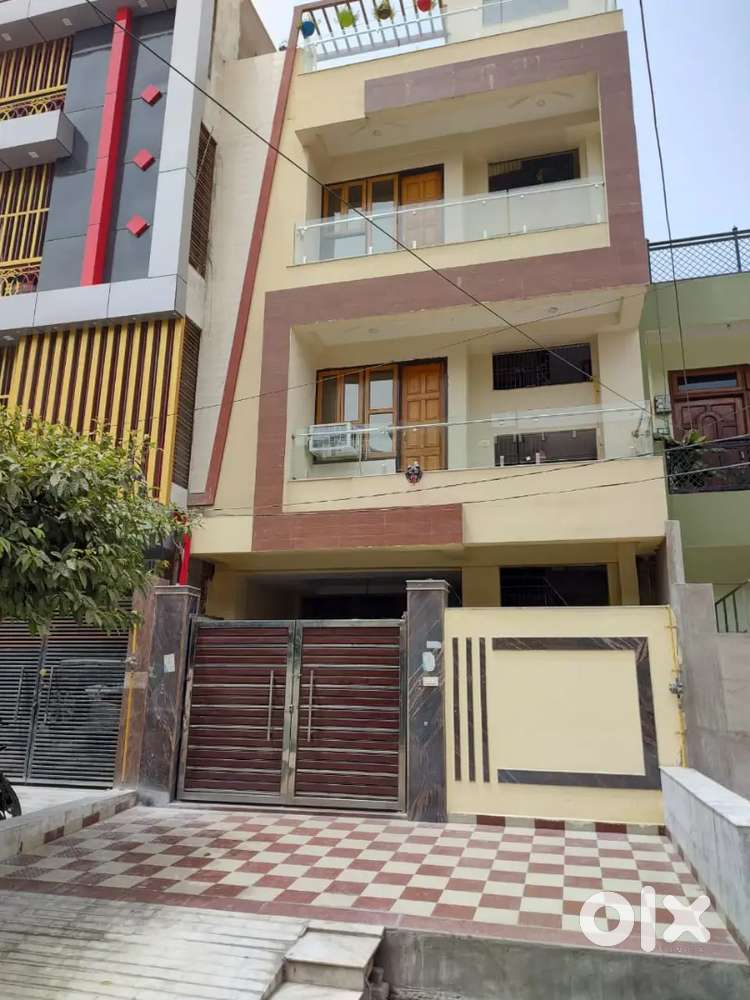 A room for rent on 3rd floor