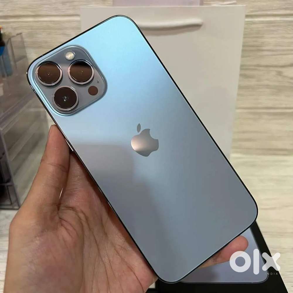 Selling my 6 month old iPhone 13 pro max need urgent money