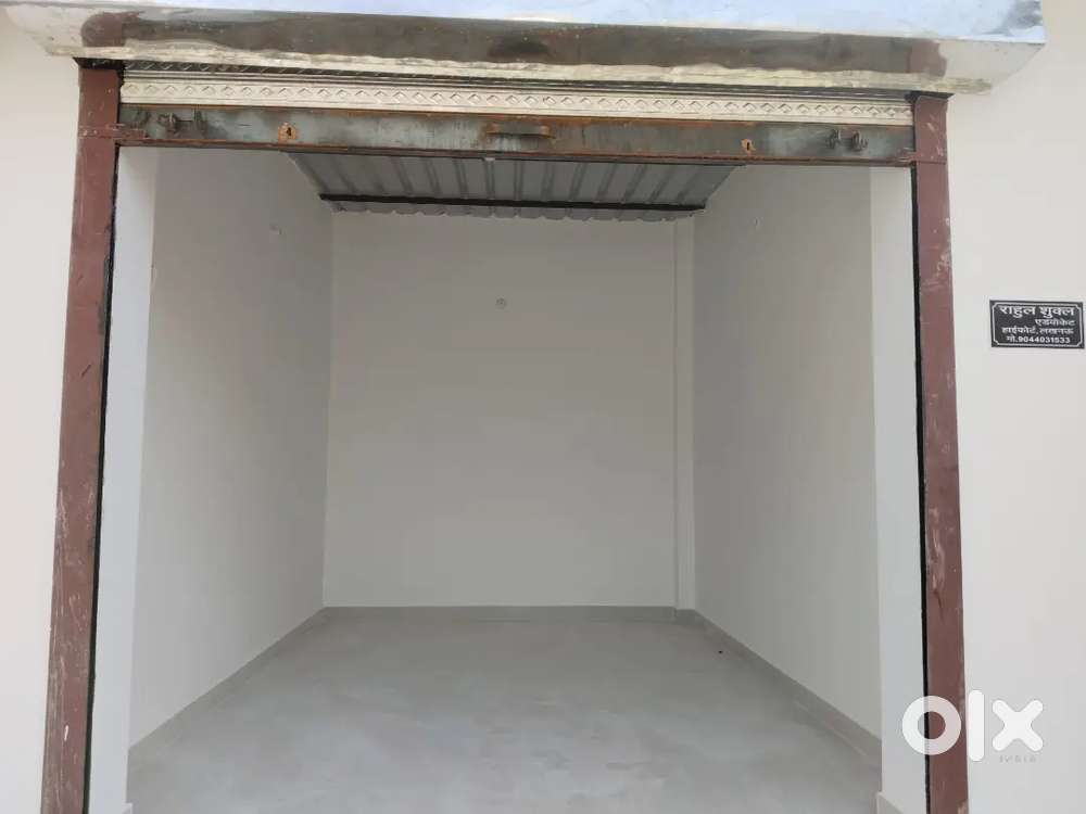 Shop available on rent