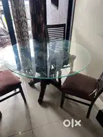 Round Dining table