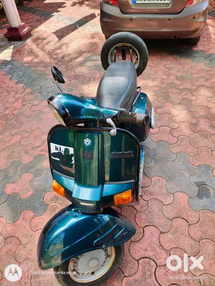 Bajaj Chetak 1993