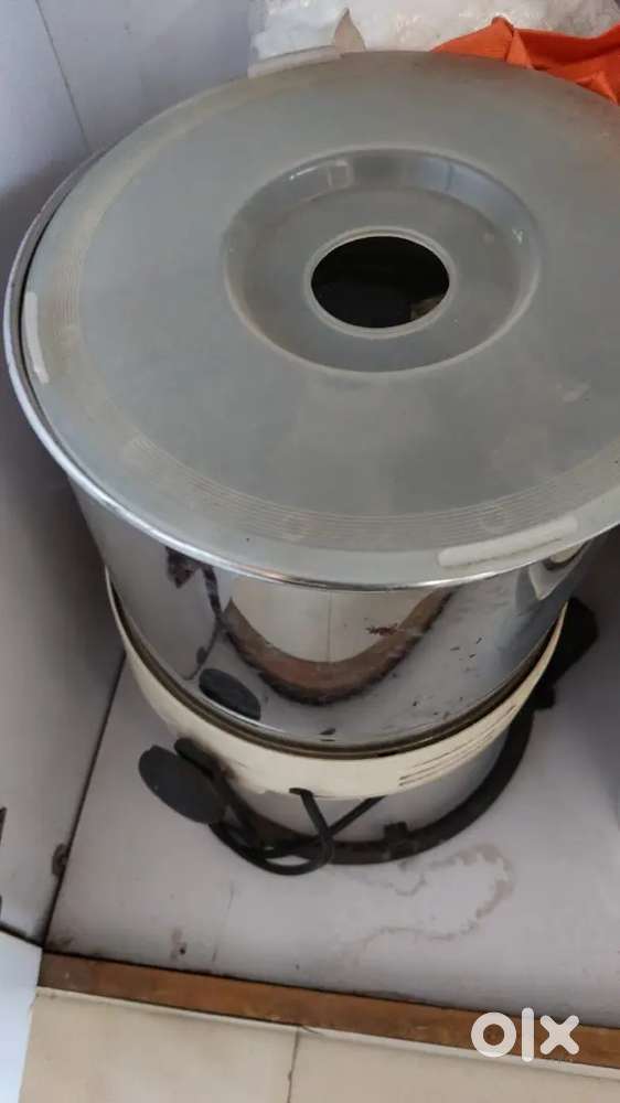 Electric Rice cooker and idli grinder