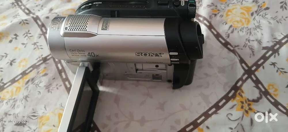 Good condition Sony Handycam 2000x digital zoom