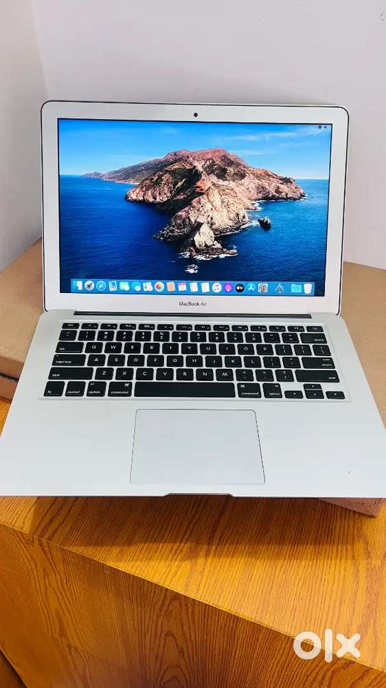 MacBook Air Intel Core i5 (2013) Perfect Condition