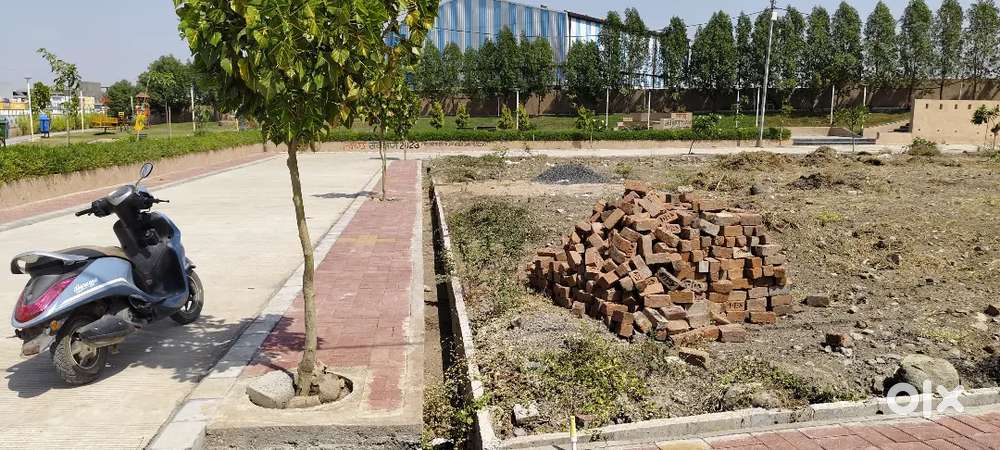 A plot in prime location is ready for sell in cheap rate