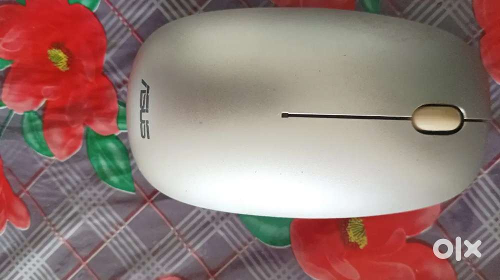 ASUS PC with original motherboard and accessories for sale.