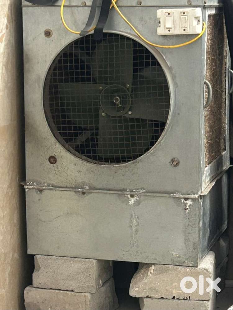 Cooler is in good condition.