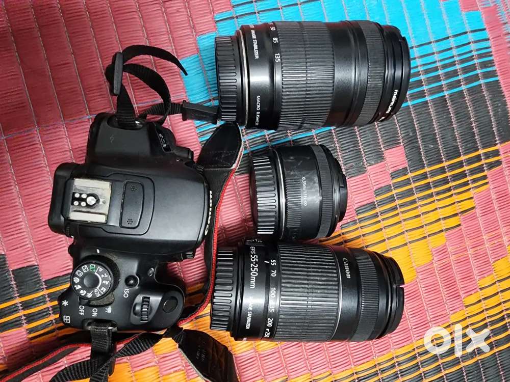Canon EOS 700D with lens