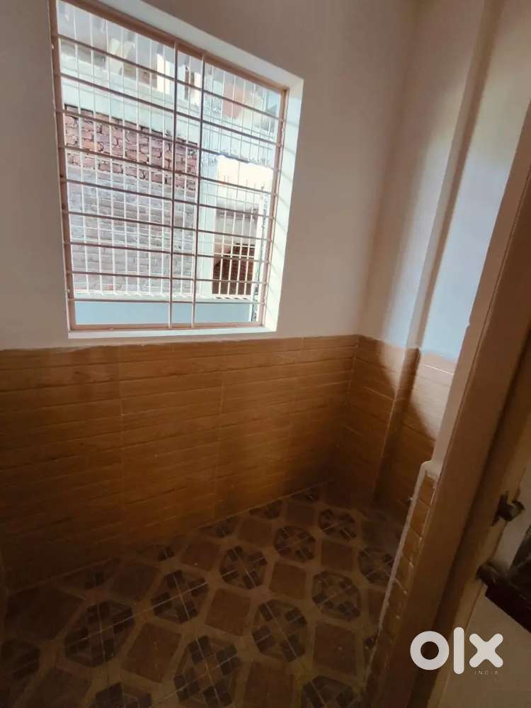 I want sell my own flat 2 BHK 1120sft excellent vastu East facing