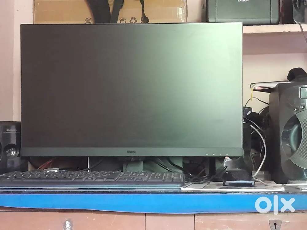 BenQ monitor 27in