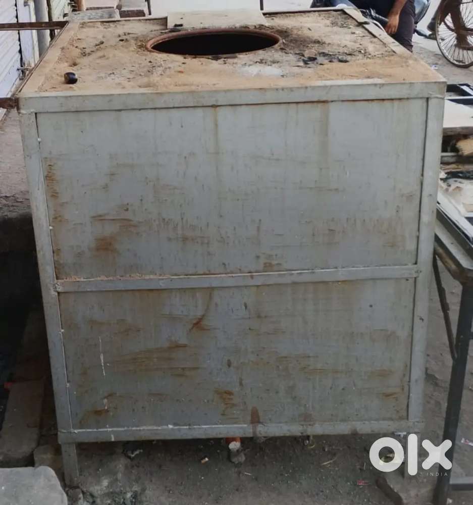 Commercial iron tandoor
