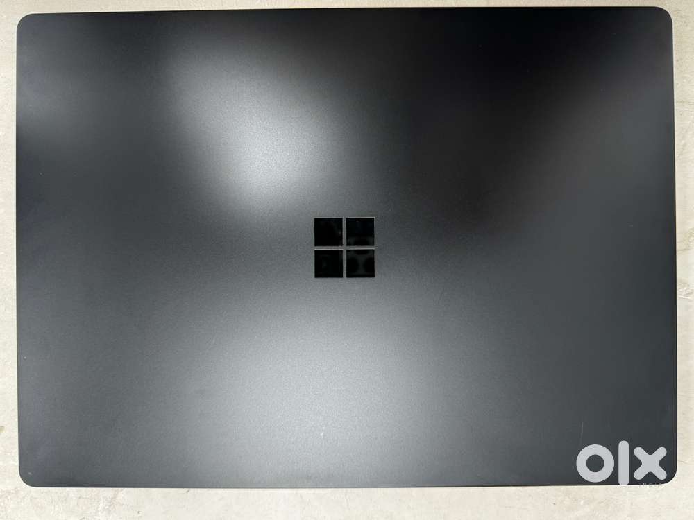 Microsoft Surface 3 core i5 10th gen Touch Screen with 4K Display