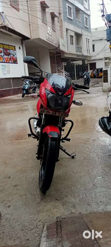 Pulsar 150 very less used, red color