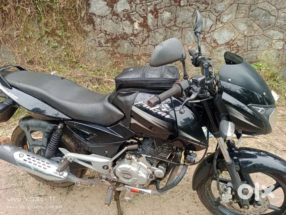 Bajaj pulsar 150 cc 2016 last