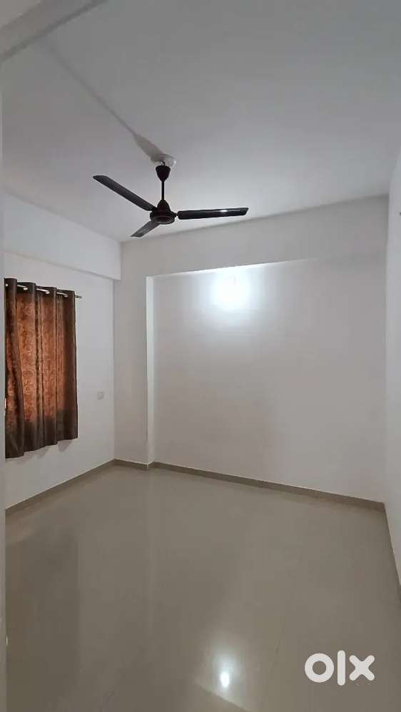 3 BHK fully furnished flat for Rent in Ankhol near L&T Knowledge city.