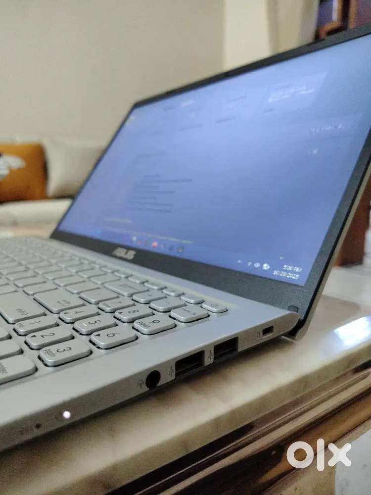 ASUS VIVOBOOK 15