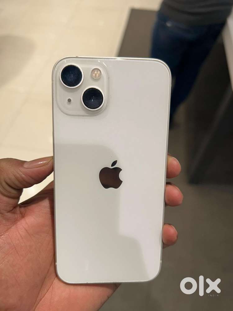 “iPhone 13 – Excellent Condition, 87% Battery Health, No Scratches!”