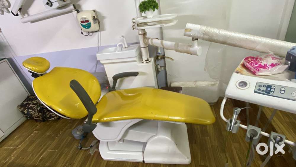 Fully automatic dental chair
