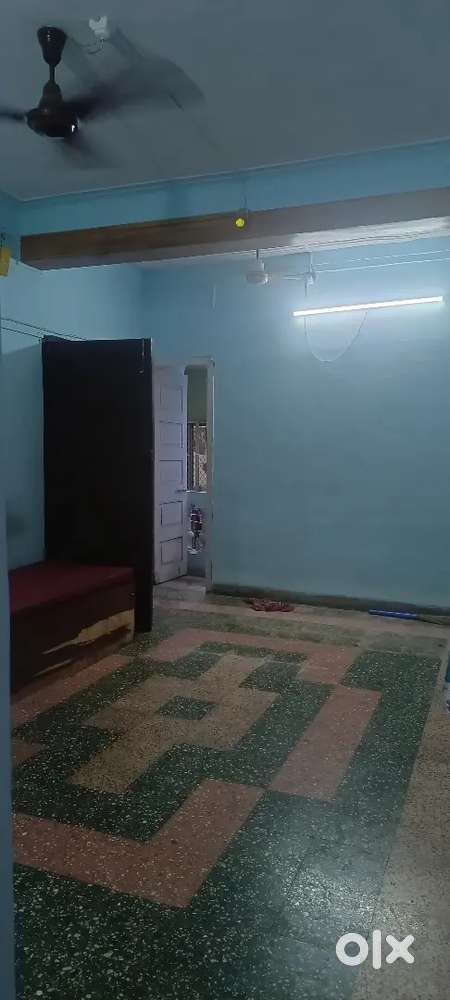 1 BHK for rent near SONY SPORTS SHIV GULLY VERSOVA