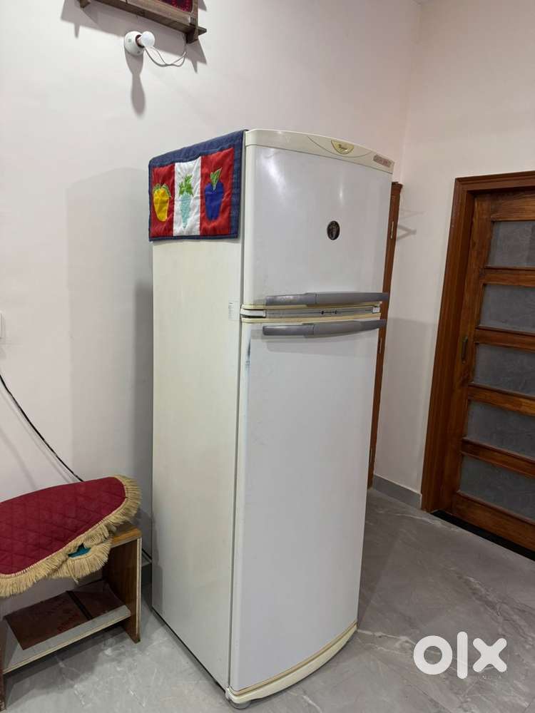Whirlpool 400L fridge