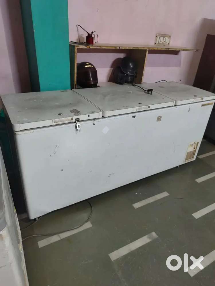 Deep fridge 725 ltr for sale