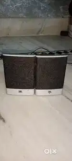 Aux Wired JBL Speaker