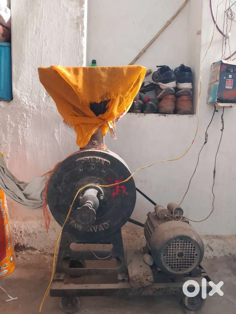 Aata chakki best condition,flor mill