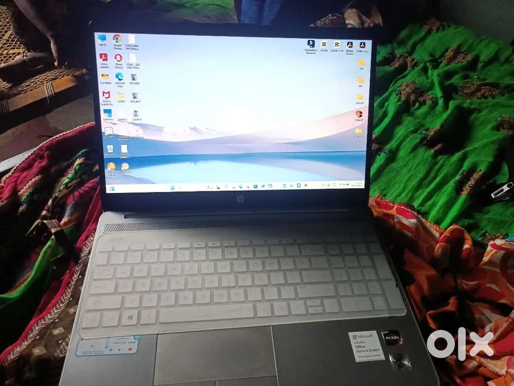 Hp laptop i3