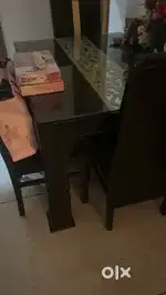 Dining table 4 seater