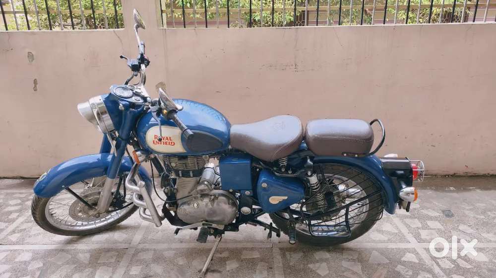 Royal Enfield Classic 350 with Premium Number  Tera BOSS