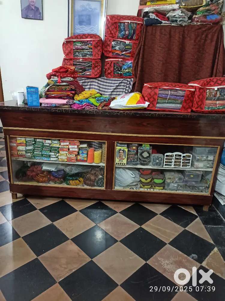 Shop counter