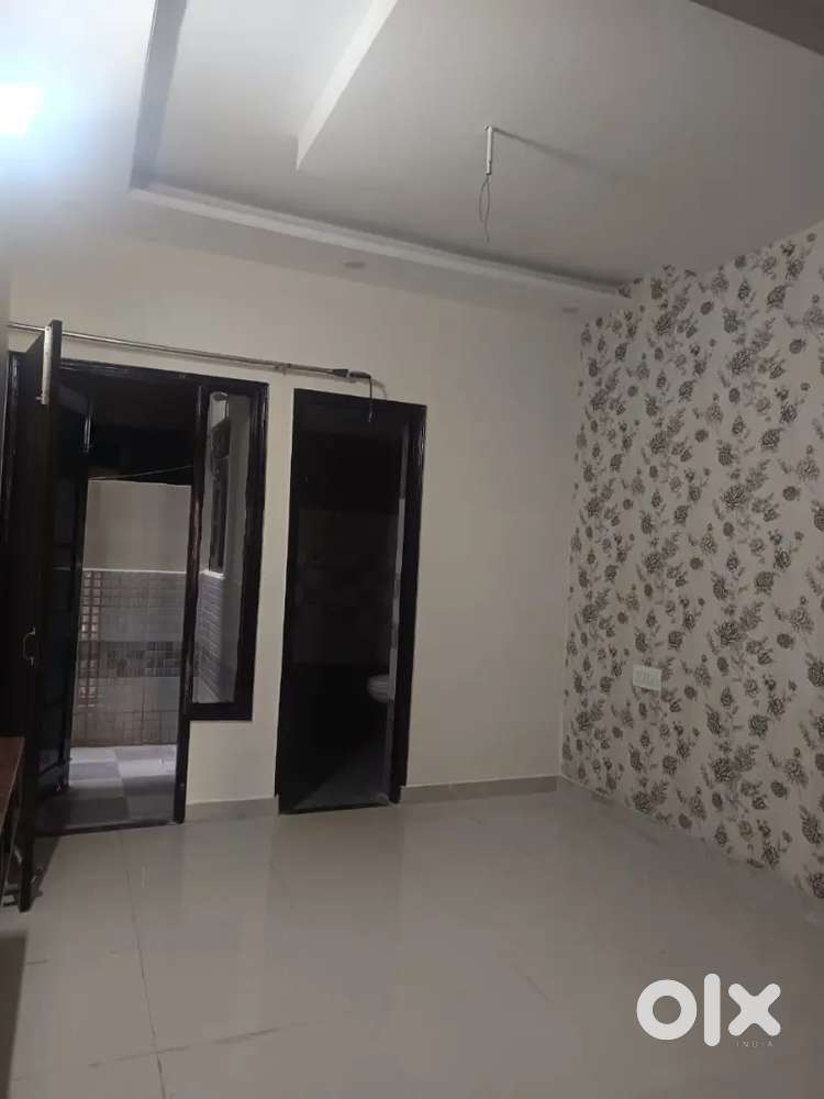 Well Maintained 2 BHK Kothi Floor Available 4 Rent in Sec-21 Panchkula