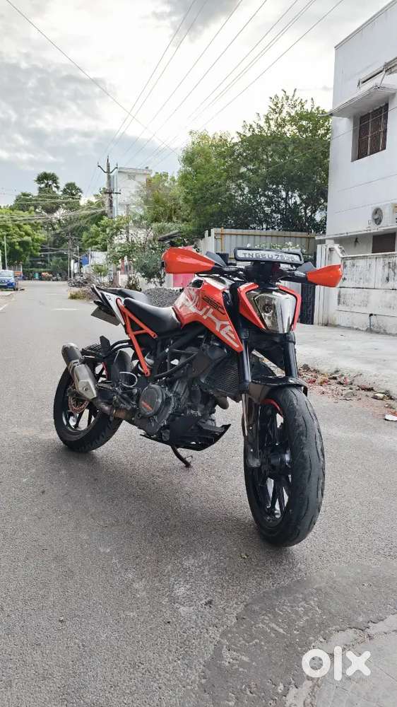 Duke 250. Bs4