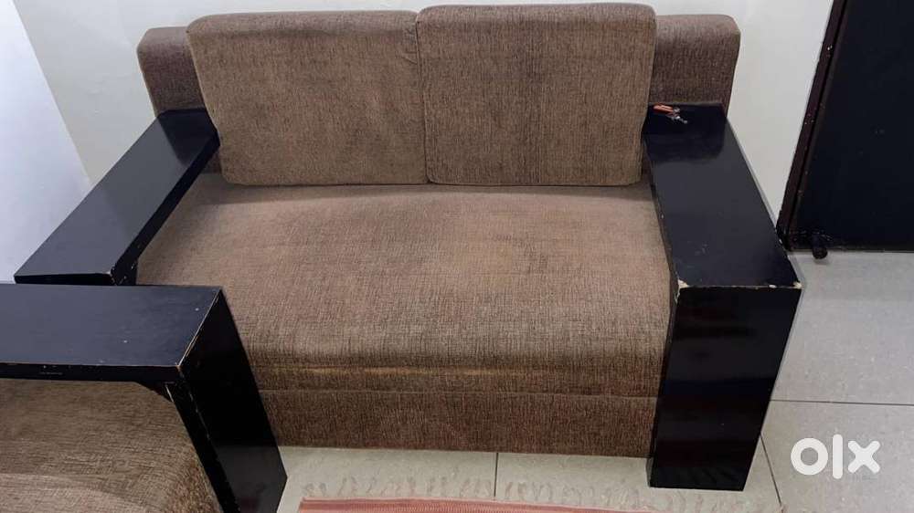 3+2 Sofa Set