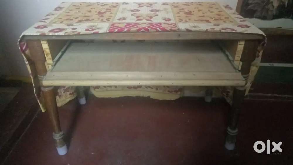 Computer table for sale