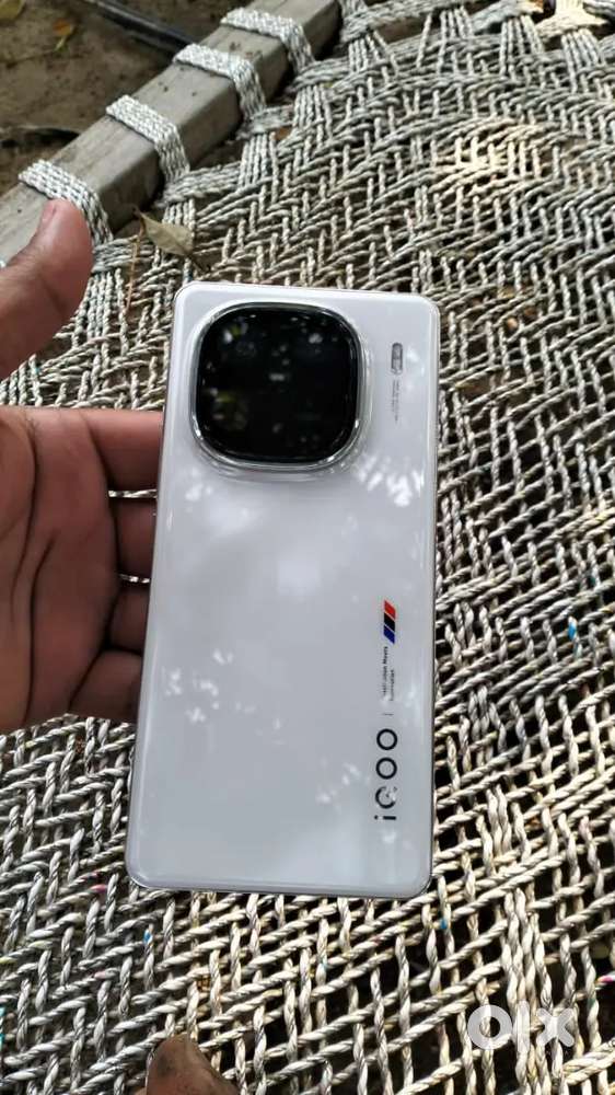 Want to sell a phone iq12