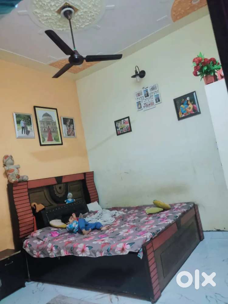 4 room set makan 3 room first floor 1 drawing room second floor