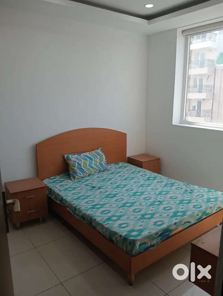 SOHO FULLY FURNISHED CALL US