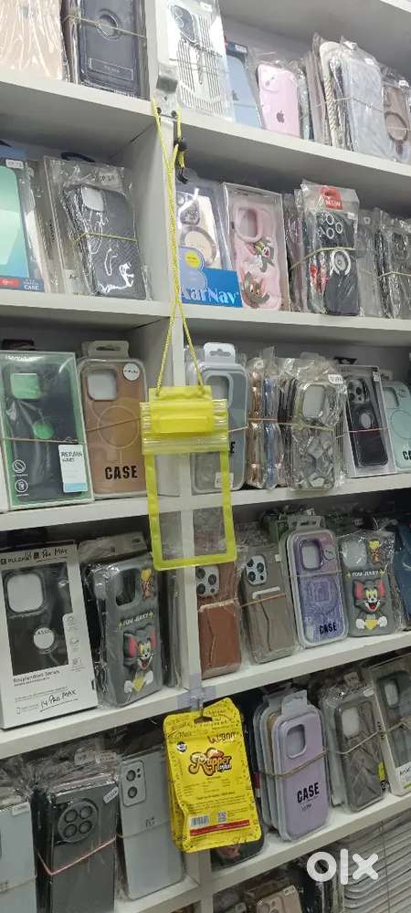 Experience Mobile Accessories salesman