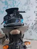 Yamaha R15 v2
