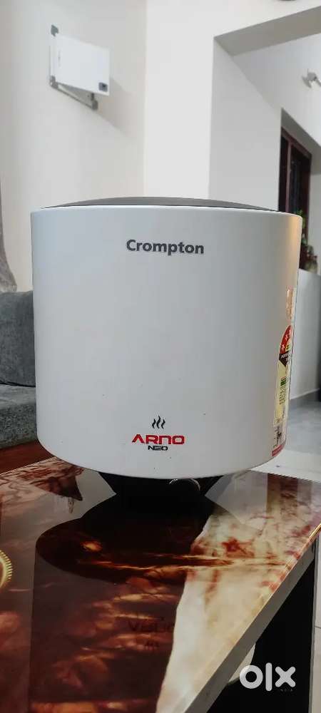 Crompton Arno neo 15 L 5star rated storage gyser