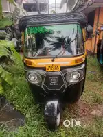 Bajaj compact Lpg and petrol (4 Strock)