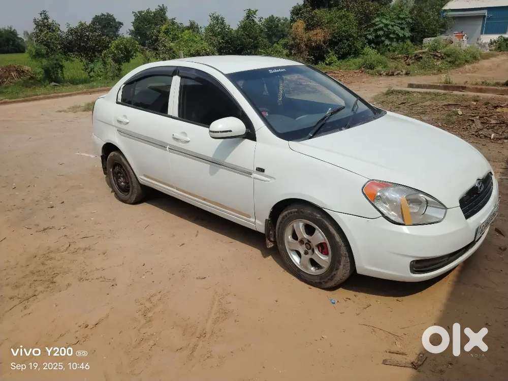 Hyundai Verna 2011