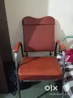 Parler chair