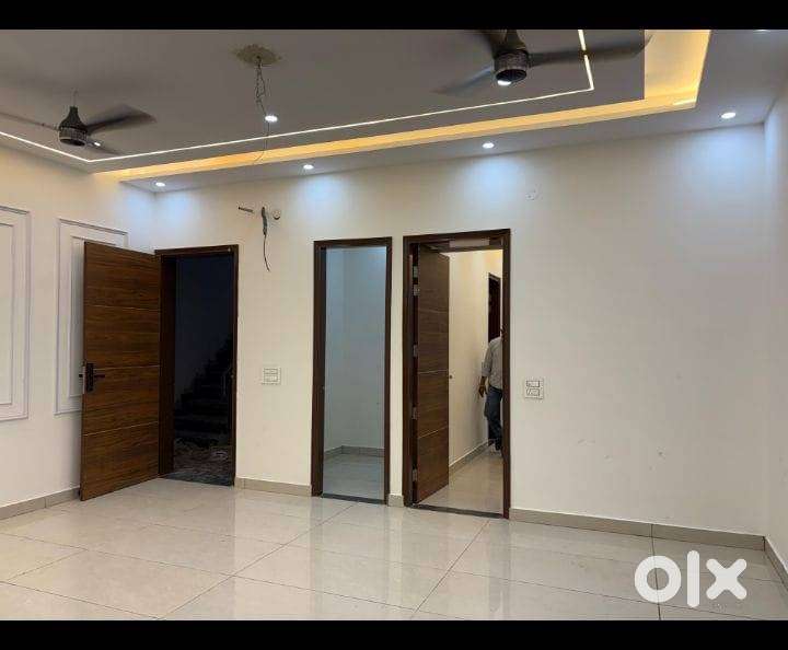 LUXURY 2BHK FURNISHED FLAT FOR SALE IN JUST 40.90LAKH SEC 115 MOHALI.