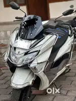Suzuki /Burgman Street
